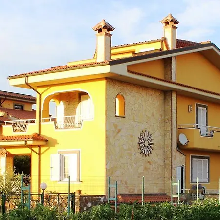 Romana Vecchia House *